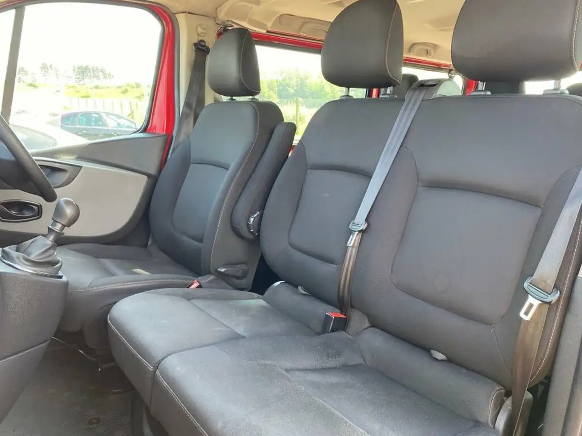 2018-renault-trafic-16dci-sl27-95-business-95-mini-bus-big-10