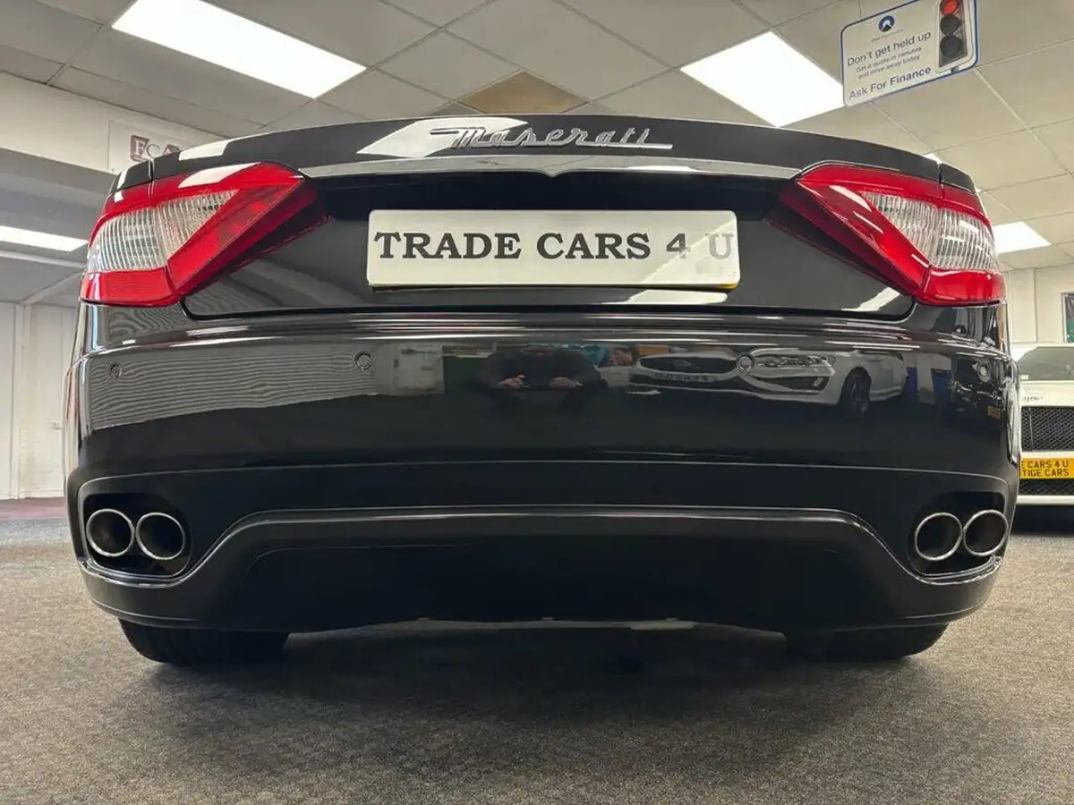 2016-maserati-granturismo-42-big-10