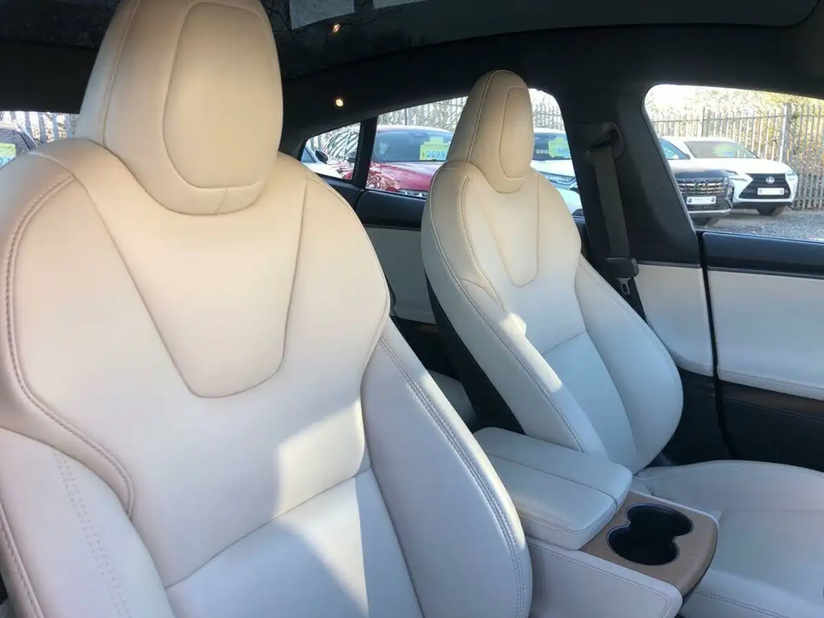 2020-tesla-model-s-e-long-range-big-29
