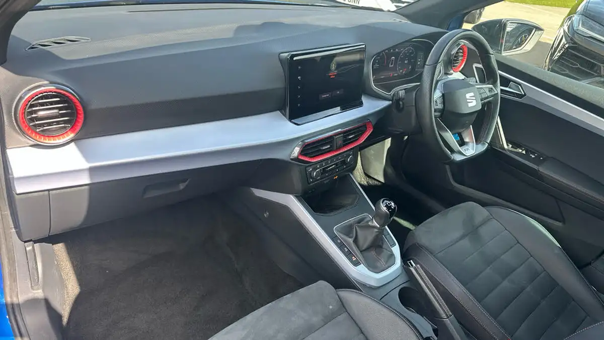 2022-seat-arona-10-tsi-fr-sport-big-9