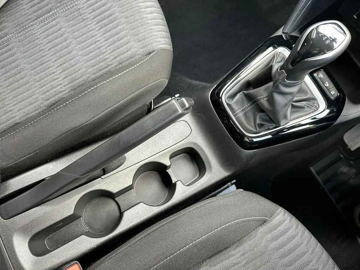 2021-vauxhall-corsa-12i-griffin-edition-big-24