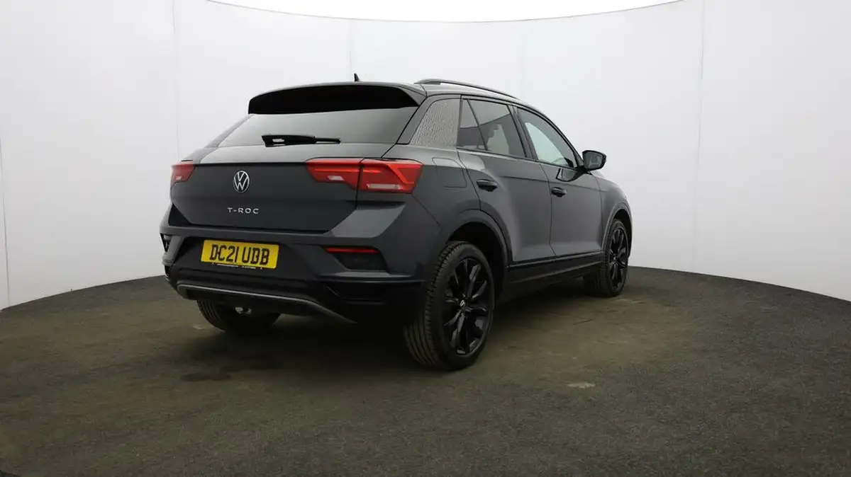 2021-volkswagen-t-roc-15-tsi-black-edition-dsg-big-6