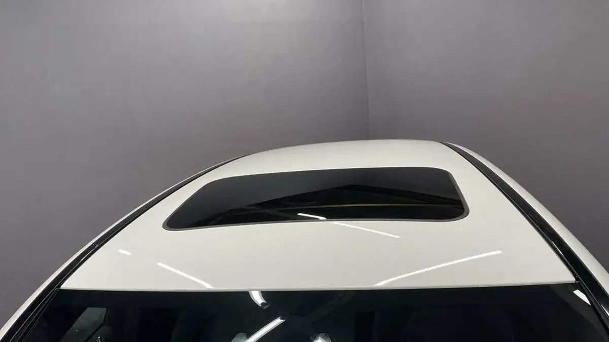 2020-mercedes-benz-eqc-big-17