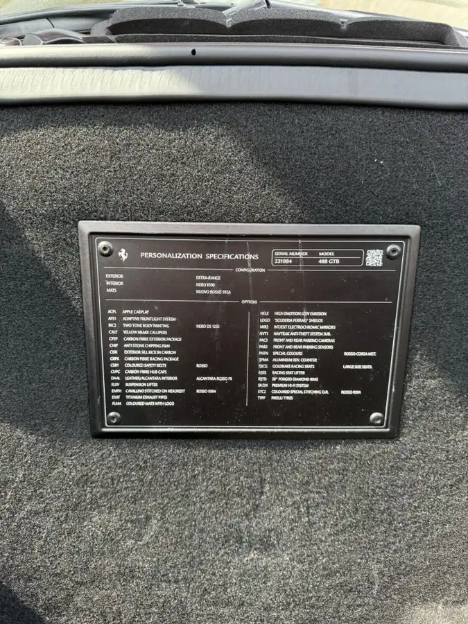 2017-ferrari-488-39-488-gtb-big-4