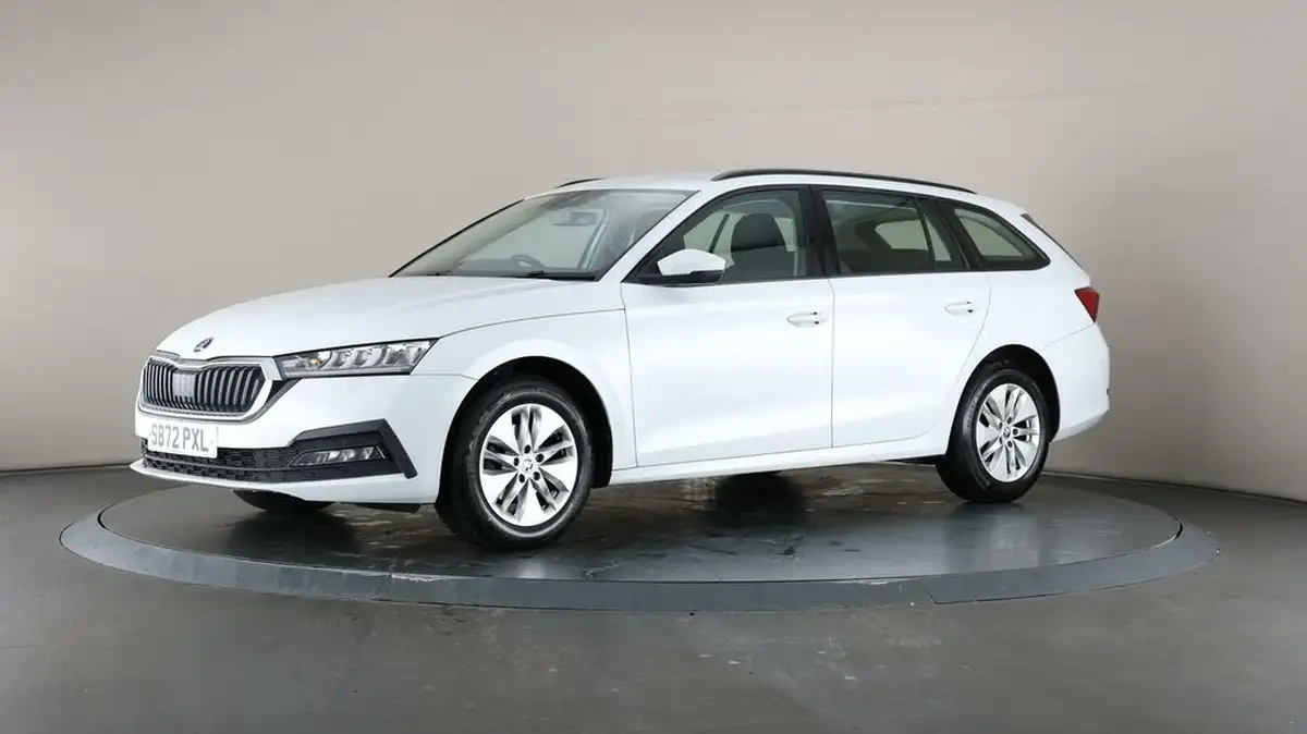 2023-skoda-octavia-20tdi-se-technology-116ps-estate-big-33
