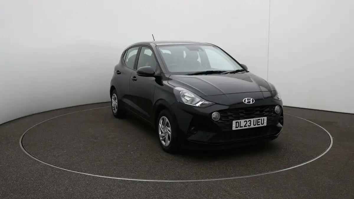 2023-hyundai-i10-10-se-big-33