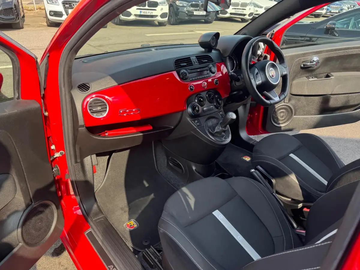 2015-abarth-500-14-tjet-595-big-18