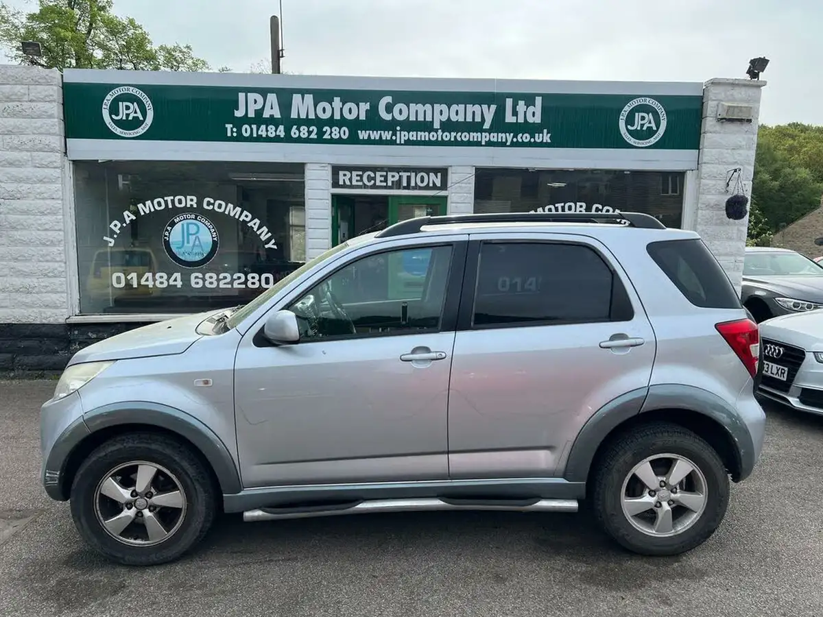 2007-daihatsu-terios-15-sx-big-2