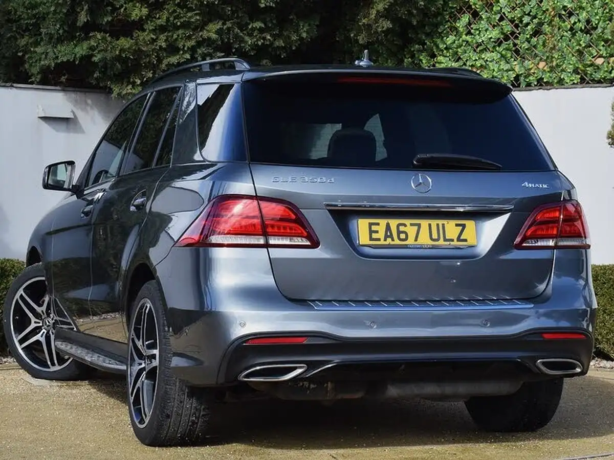 2017-mercedes-benz-gle-class-30-d-gle350d-designo-line-estate-big-1