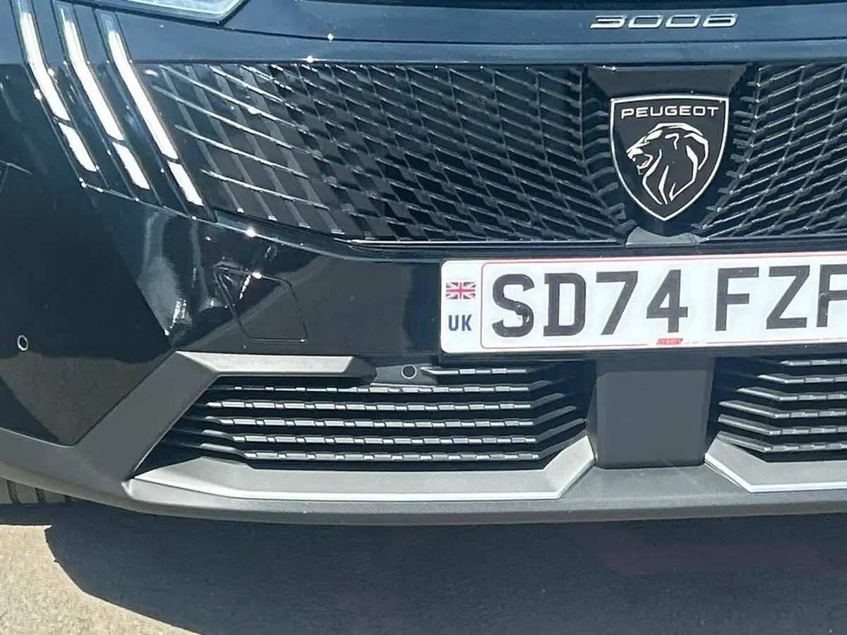 2024-peugeot-3008-suv-12-puretech-gt-136ps-hybrid-e-dsc6-big-22