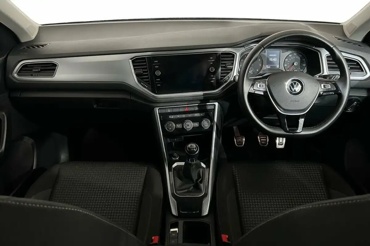 2021-volkswagen-t-roc-15-tsi-active-hatchback-5d-big-9