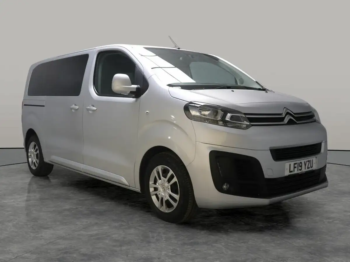2019-citroen-spacetourer-15bluehdi-business-m-big-6