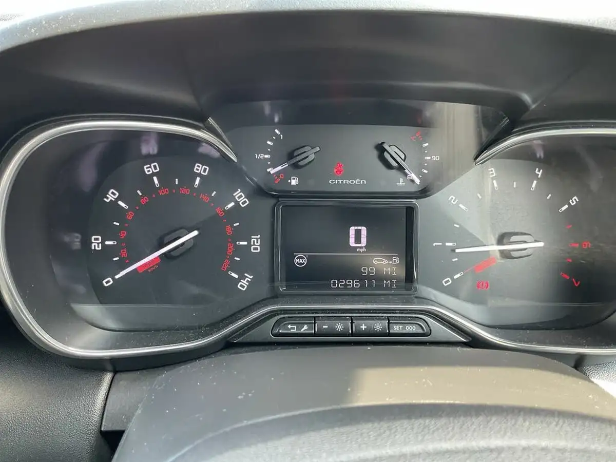 2019-citroen-c3-aircross-12-puretech-feel-110ps-ss-big-23