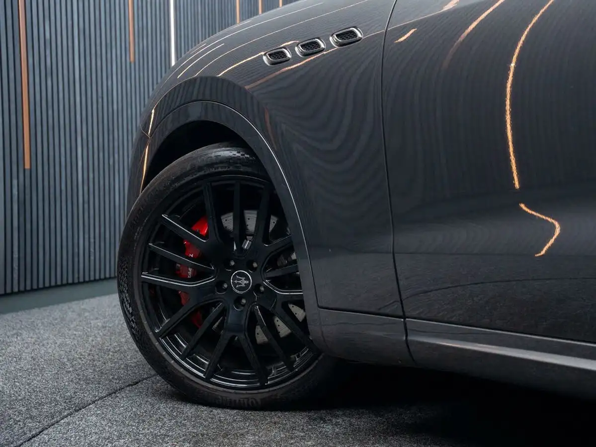 2021-maserati-levante-30-gransport-big-17