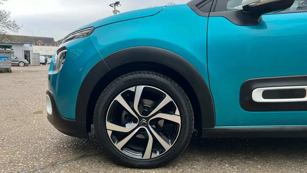 2022-citroen-c3-12-puretech-shine-plus-83ps-ss-big-16
