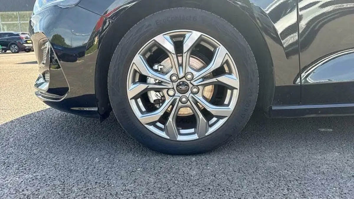 2024-ford-focus-10t-st-line-125ps-hatchback-big-15