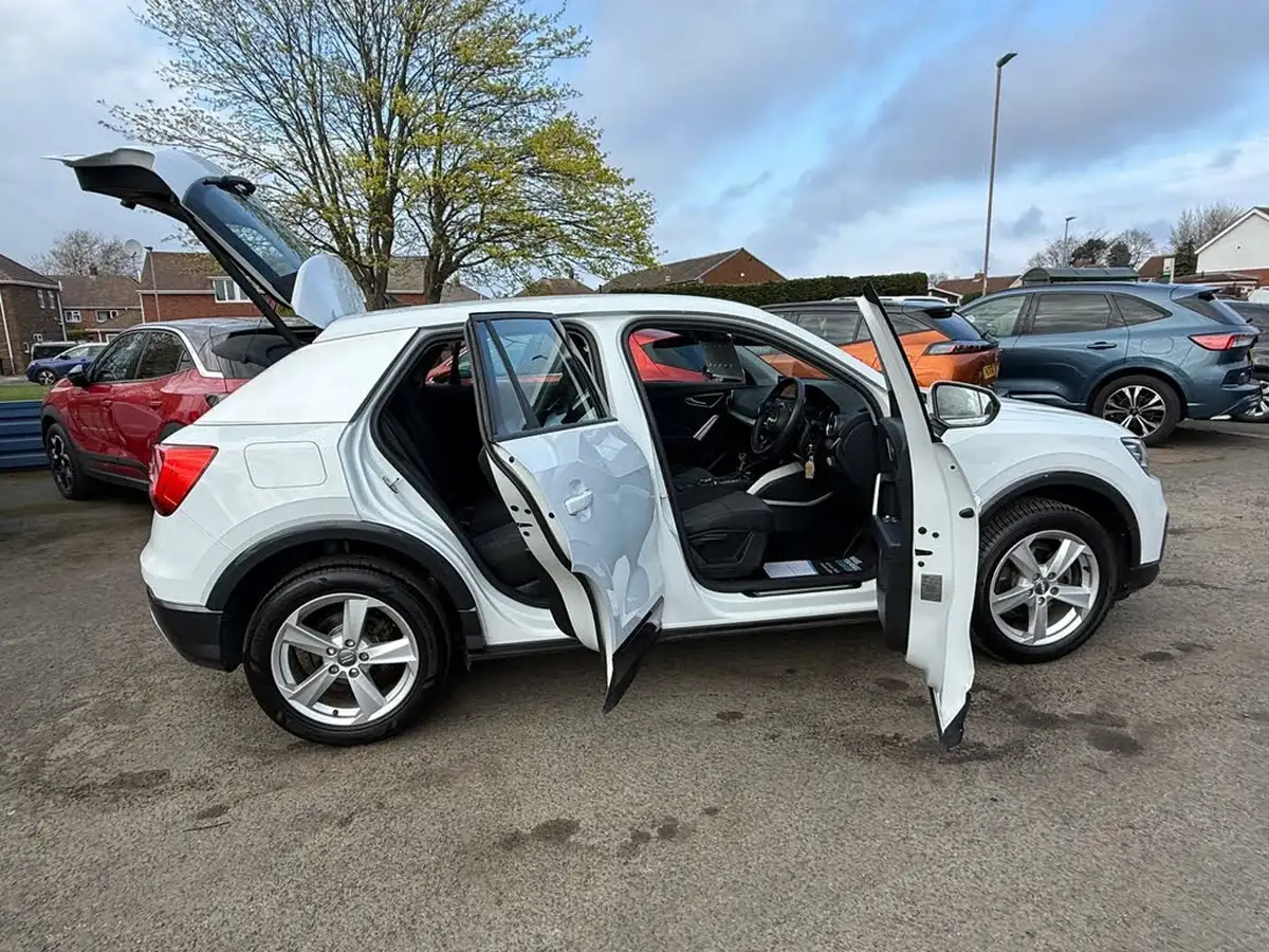 2019-audi-q2-16-30-tdi-sport-s-tronic-big-5