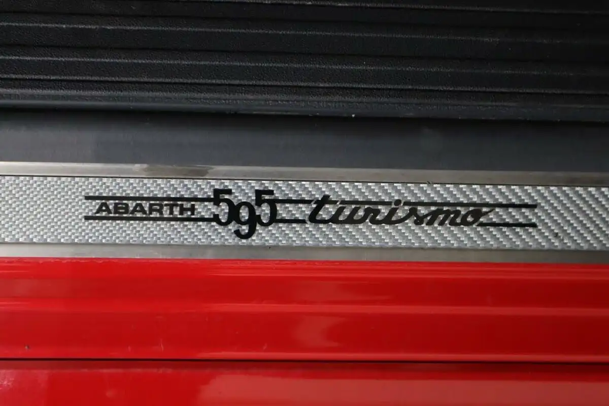 2016-abarth-500-14-tjet-595-turismo-160bhp-big-34