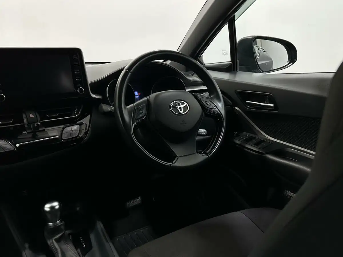 2020-toyota-c-hr-18-vvt-i-icon-parking-pack-big-9