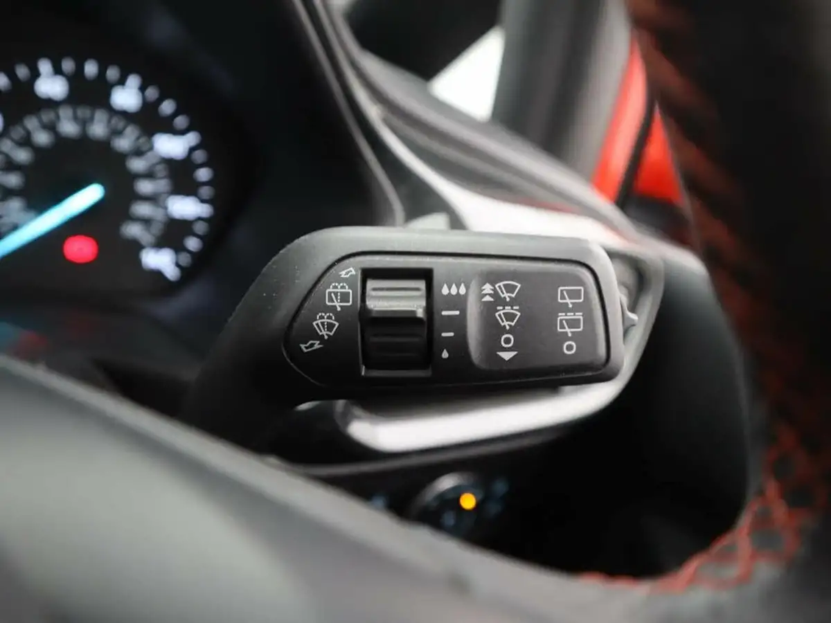 2019-ford-fiesta-10t-st-line-140ps-3d-big-24