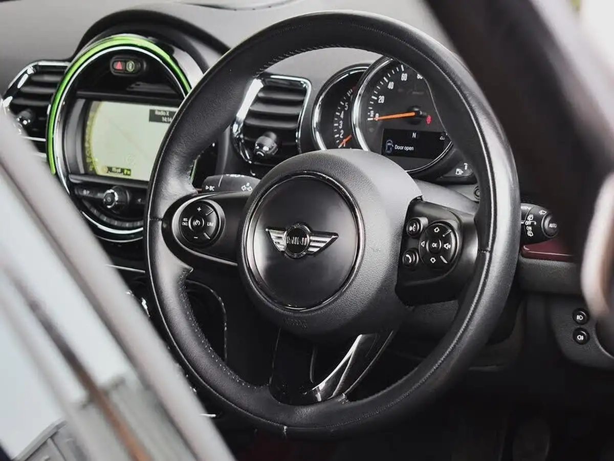 2017-mini-clubman-20-cooper-s-ss-big-9