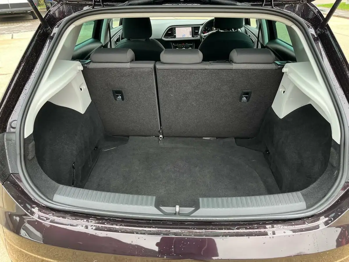 2017-seat-leon-16tdi-se-dynamic-technology-hatchback-dsg-big-22