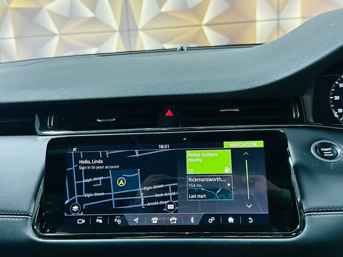 2019-land-rover-range-rover-evoque-20-d180-r-dynamic-hse-big-46