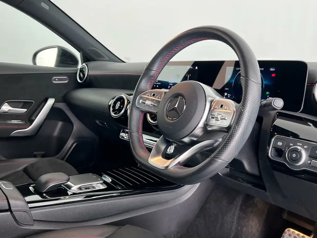 2019-mercedes-benz-a-class-13-a200-amg-line-executive-hatchback-5d-7g-dct-big-10