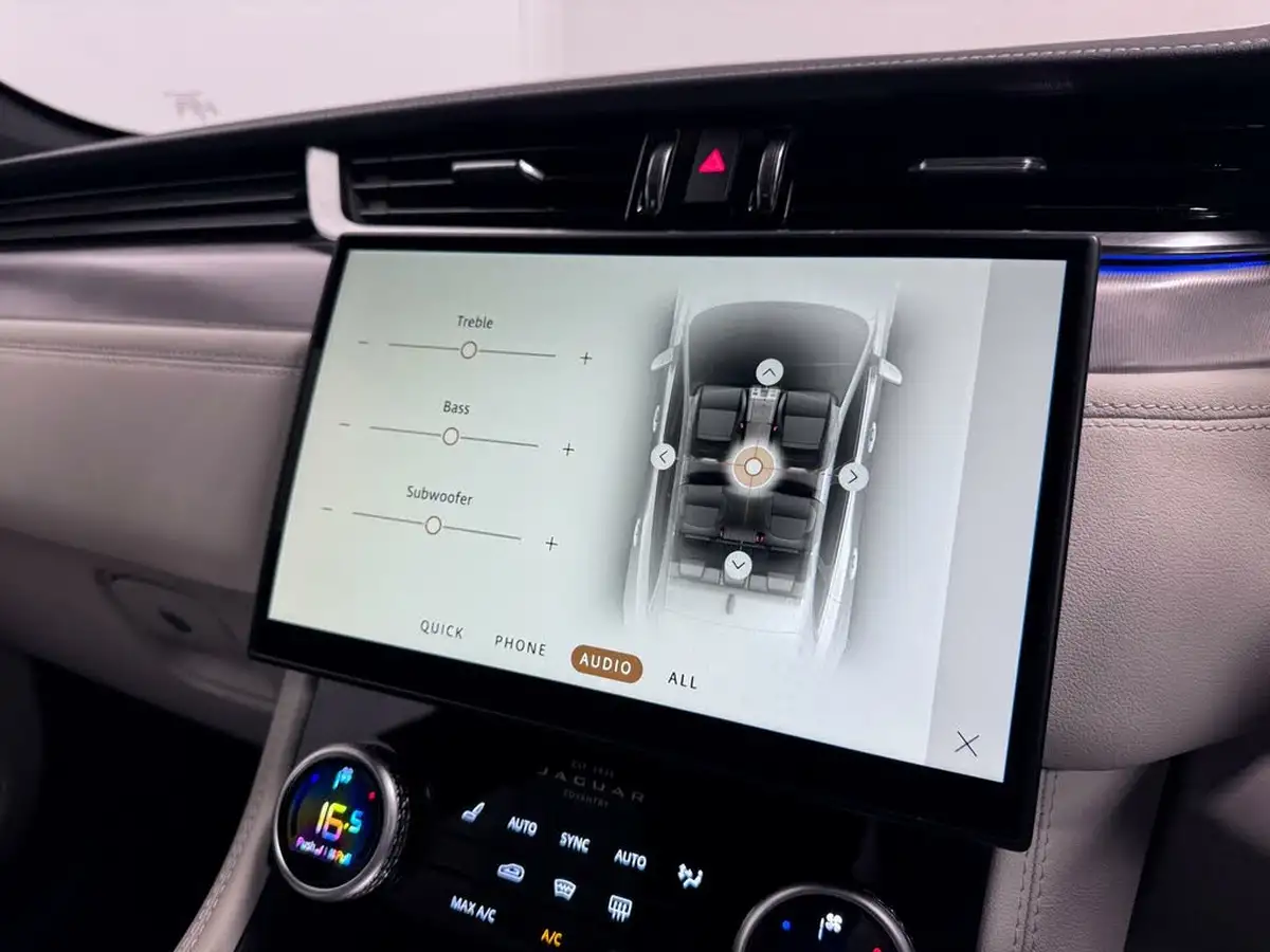 2023-jaguar-f-pace-20-d200-r-dynamic-se-black-big-46