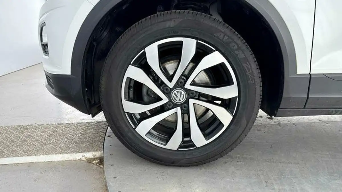 2020-volkswagen-t-roc-10-tsi-se-115ps-big-33
