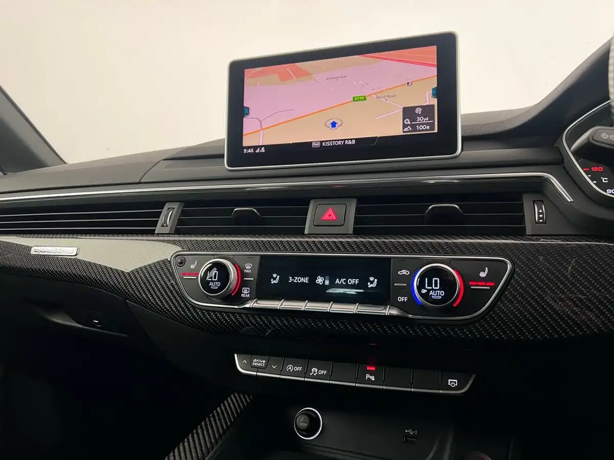 2018-audi-rs4-avant-29-tfsi-quattro-big-42