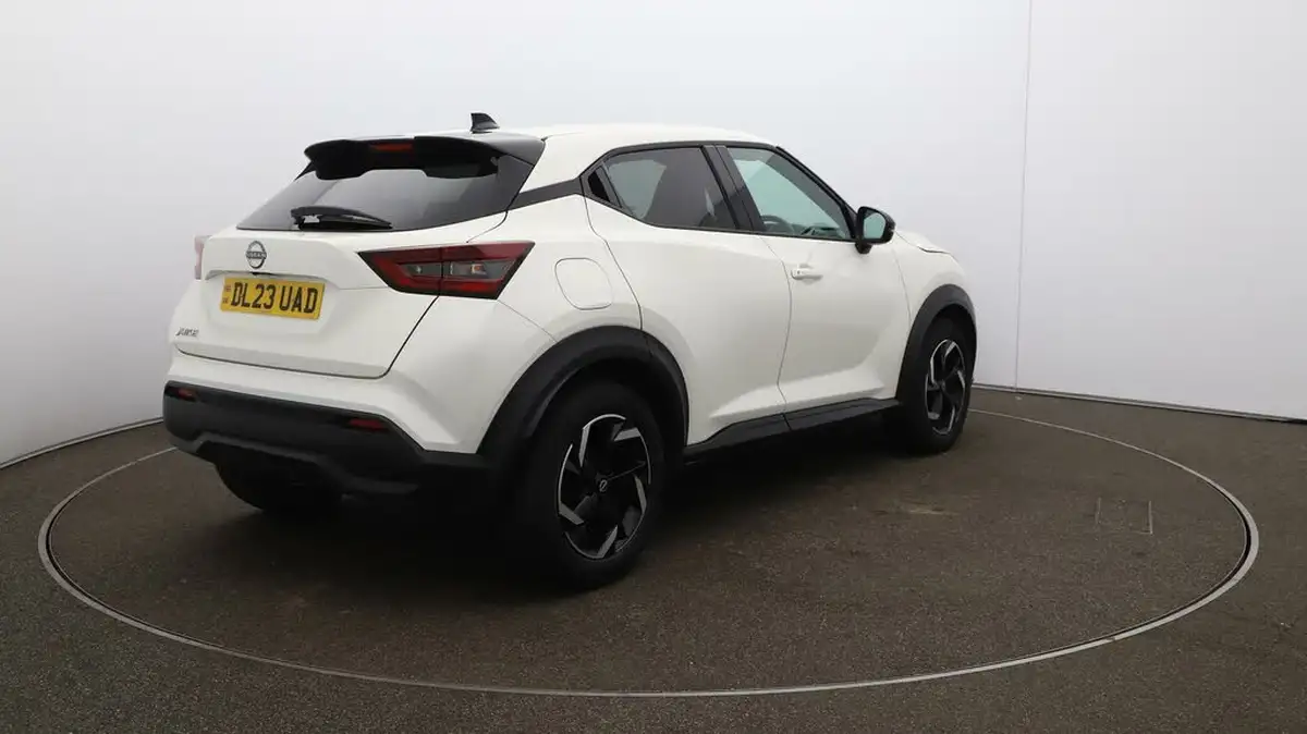 2023-nissan-juke-10-dig-t-n-connecta-big-7