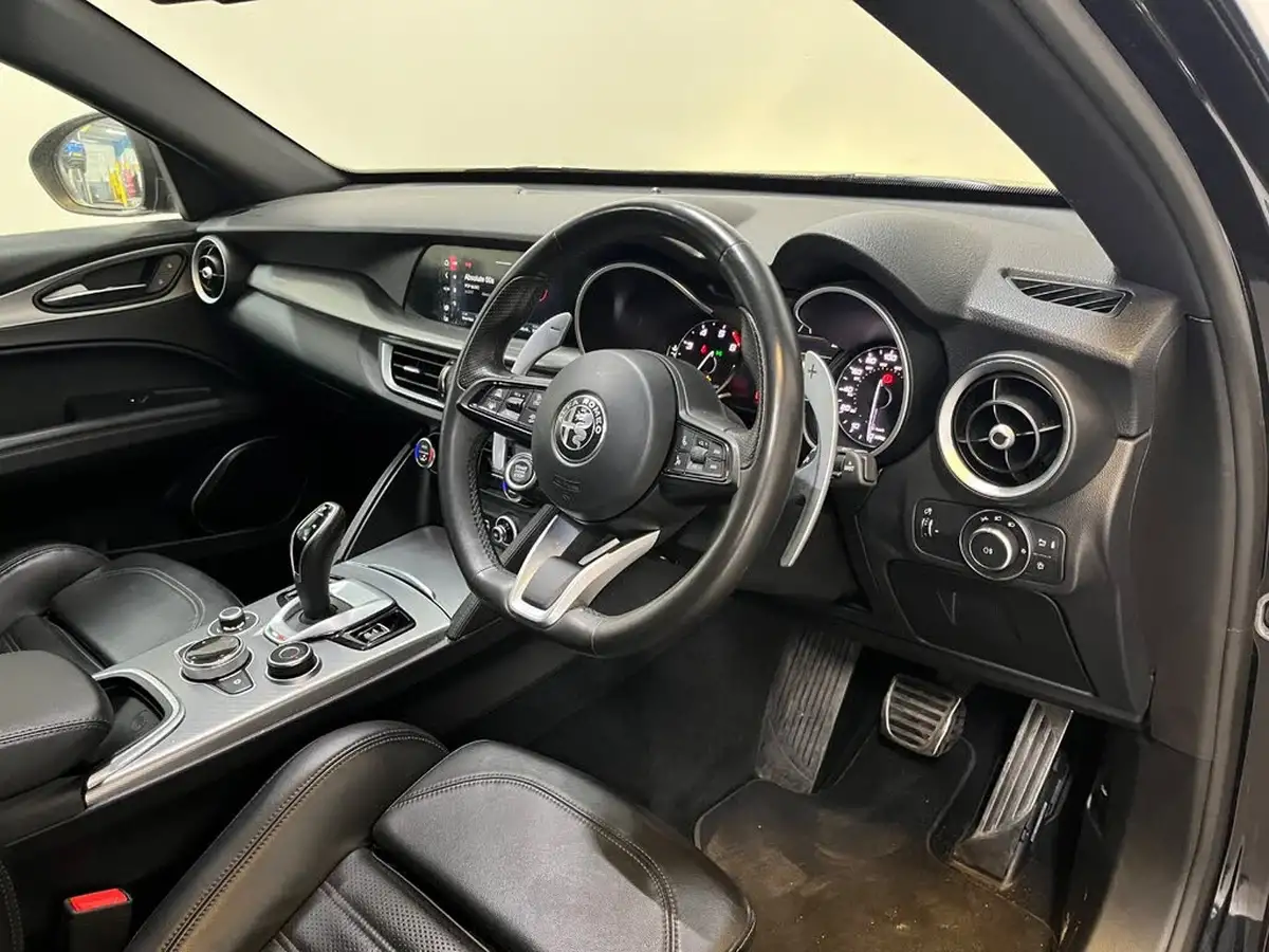 2022-alfa-romeo-stelvio-20-sprint-197bhp-big-4