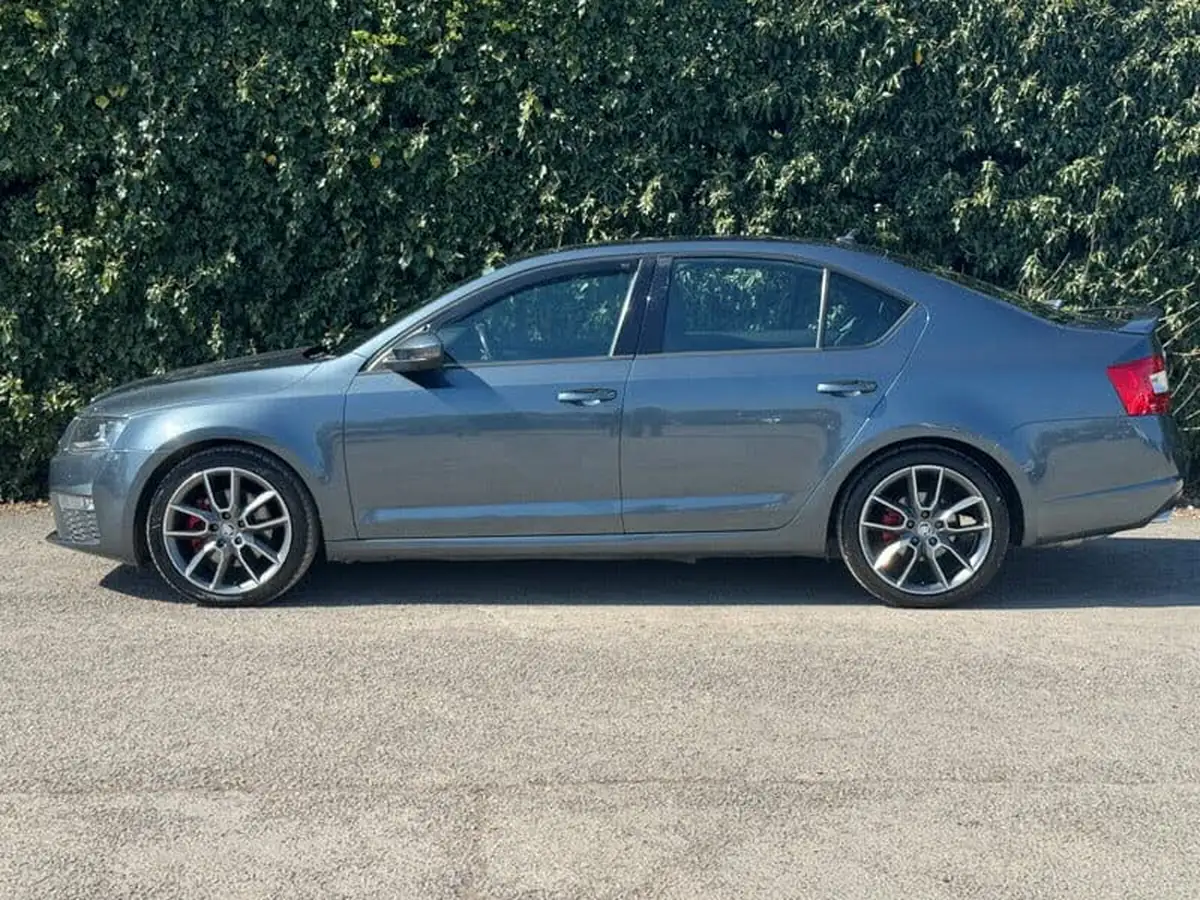 2016-skoda-octavia-20tdi-vrs-hatchback-dsg-big-34