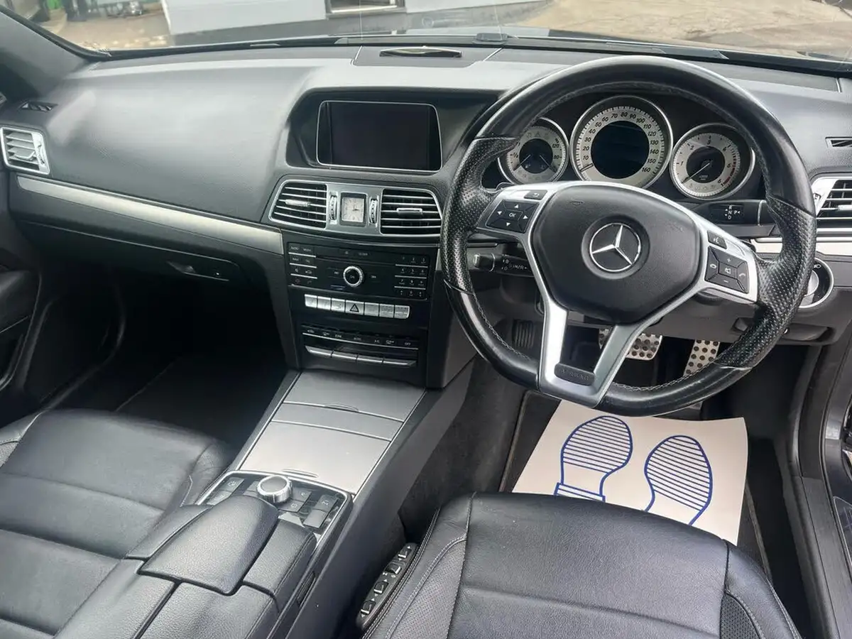 2015-mercedes-benz-e-class-30cdi-e350-amg-line-258ps-premiumss-cabriolet-2d-big-9