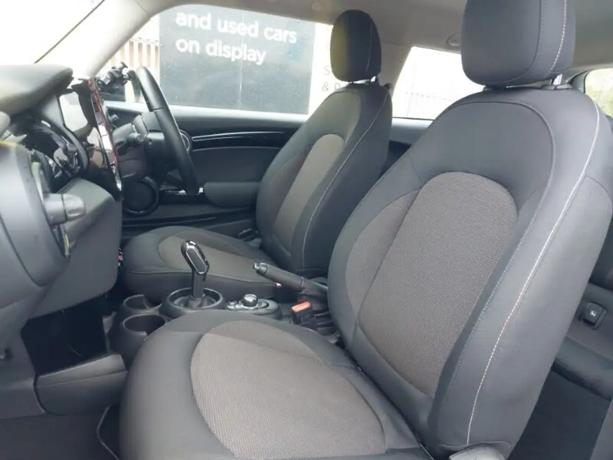 2022-mini-cooper-15-cooper-classic-nav-hatchback-3d-auto-big-4