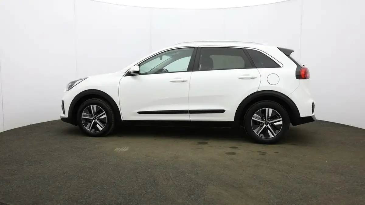 2022-kia-niro-16-gdi-2-139bhp-156kwh-big-33