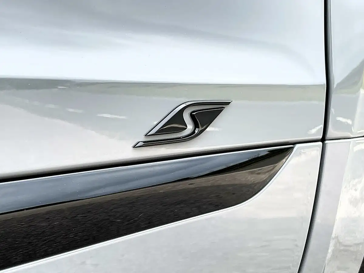 2024-bentley-bentayga-40-v8-s-big-54