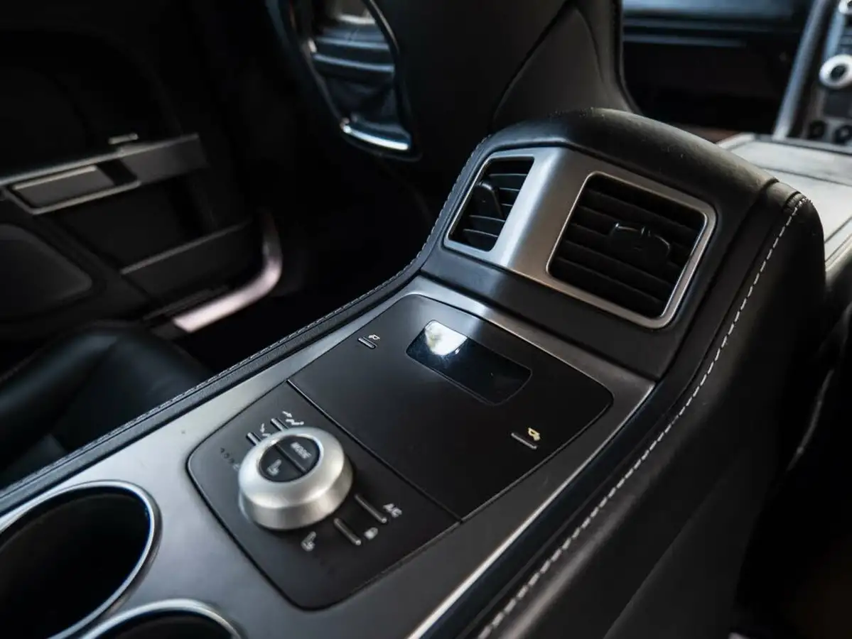 2012-aston-martin-rapide-s-v12-60-big-37