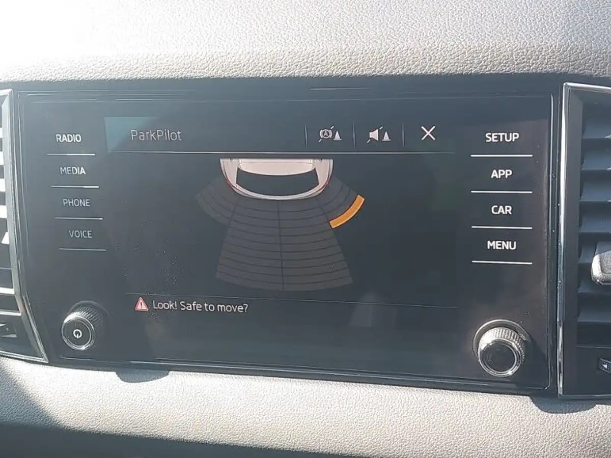 2019-skoda-karoq-16tdi-se-big-10