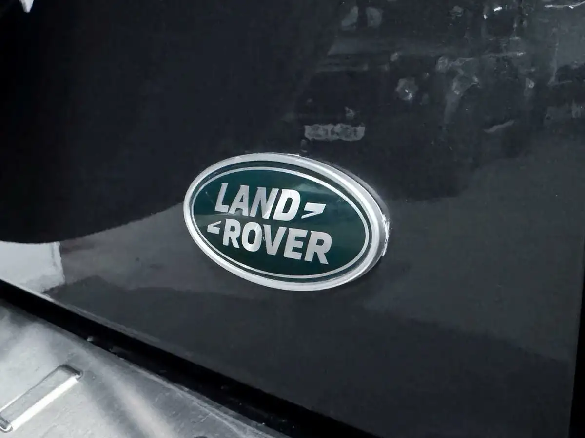 2021-land-rover-90-defender-30-d200-hard-top-standard-90-big-8