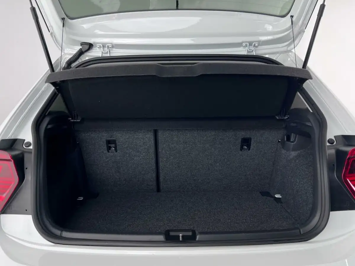 2021-volkswagen-polo-10-tsi-match-big-9