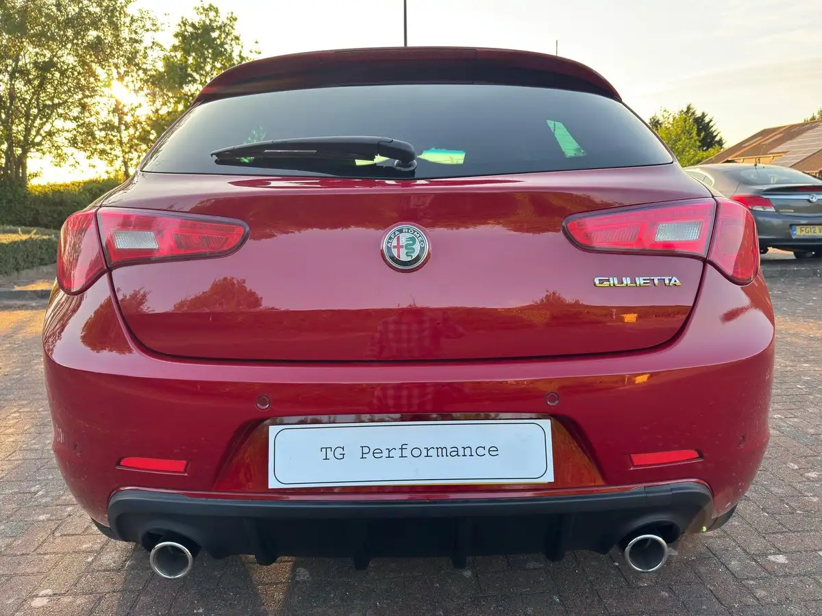 2016-alfa-romeo-giulietta-20jtdm-2-speciale-175bhp-alfa-tct-big-9