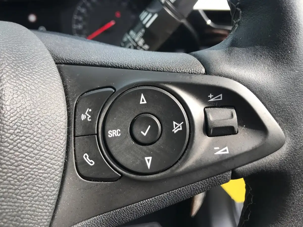 2021-vauxhall-corsa-12i-griffin-edition-big-27