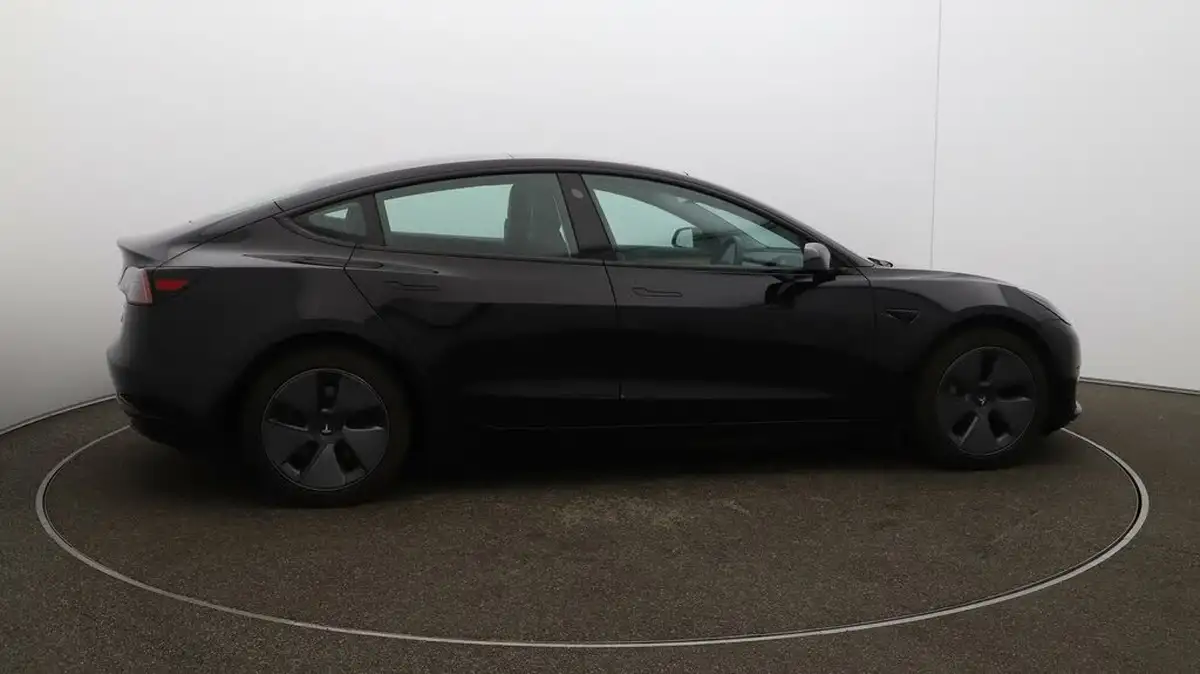 2021-tesla-model-3-e-standard-plus-big-40