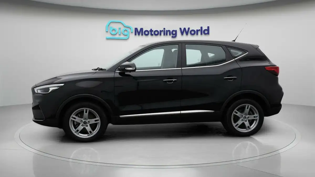 2022-mg-zs-suv-e-se-ev-176ps-big-4