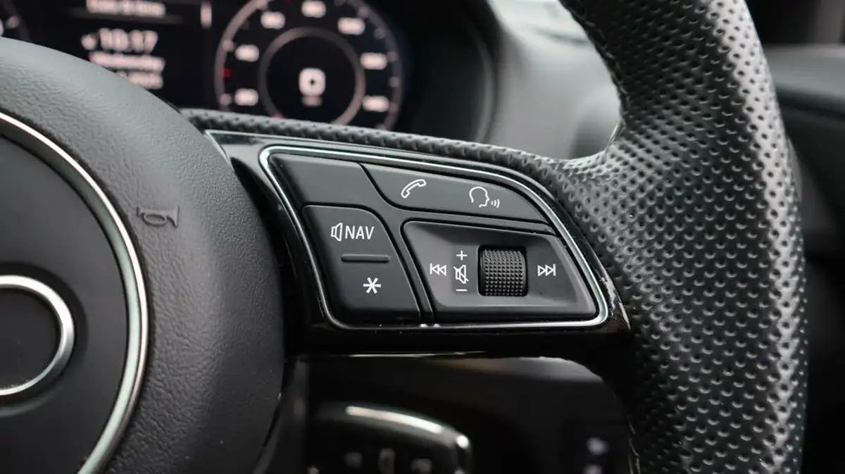 2021-audi-q2-15-35-tfsi-s-line-tronic-big-25