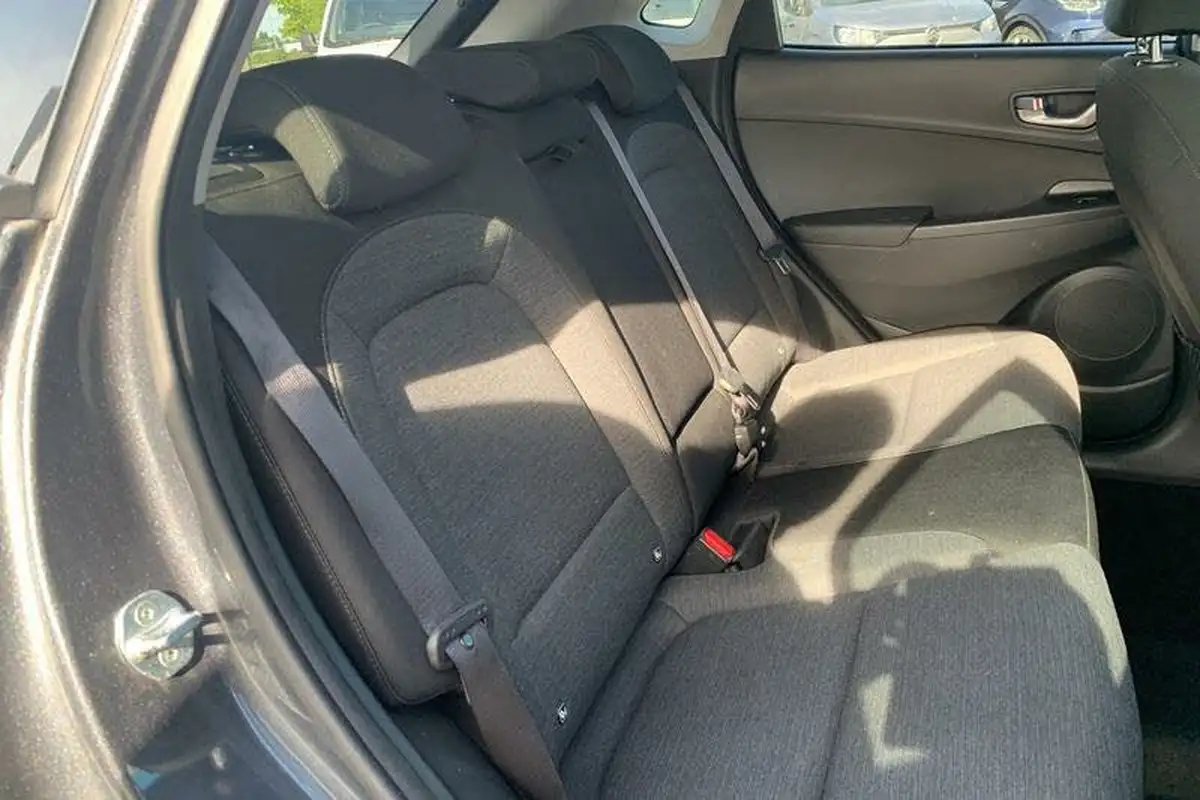 2021-hyundai-kona-e-premium-204ps-64kwh-7kw-obc-big-23