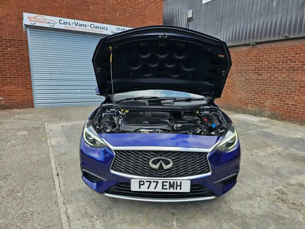 2017-infiniti-q30-16-se-156ps-business-pack-dct-big-52