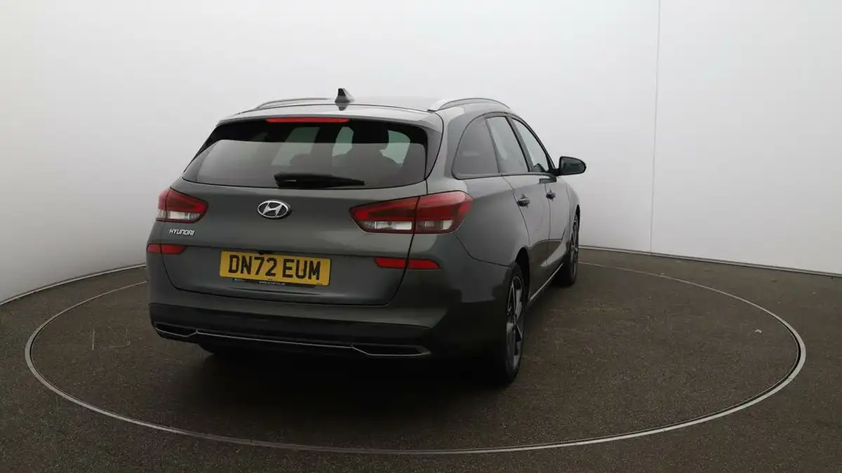 2022-hyundai-i30-10-t-gdi-premium-tourer-big-46